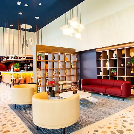 Hilton מלון