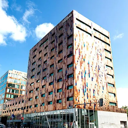 Hilton ליל