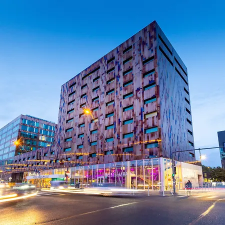 Hilton מלון ליל