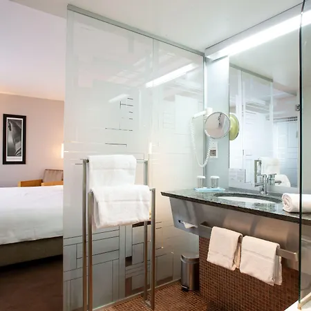 Ξενοδοχείο Hilton 4*
