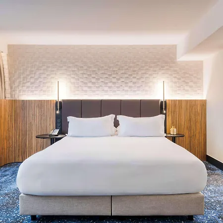 Hilton 4*