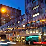 Hilton Отель 4*